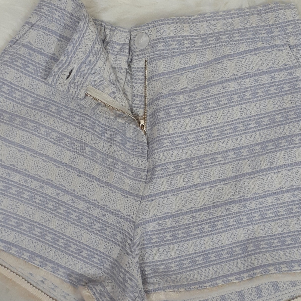Dani Collection Shorts - Picture 2 of 4